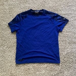Like new under armour shirt
